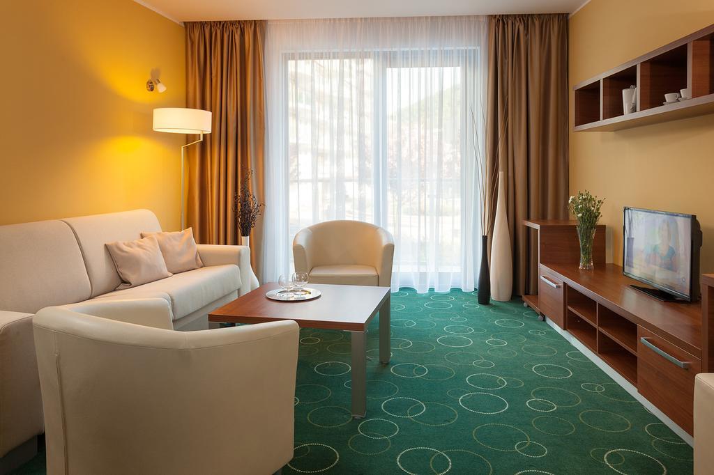 Wellness Hotel Panorama 特伦钦温泉区 外观 照片