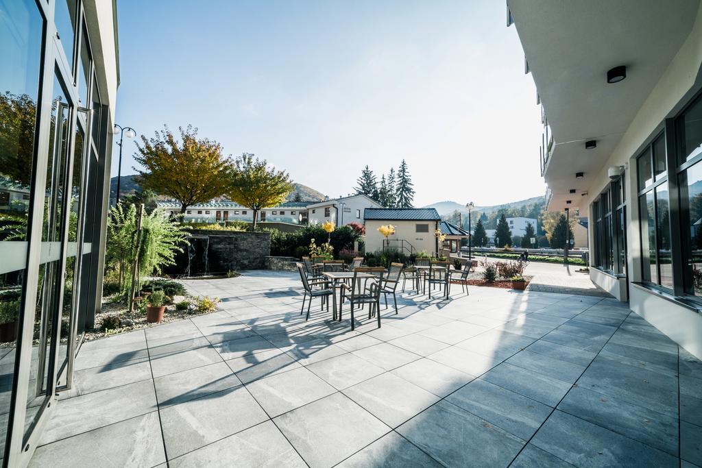 Wellness Hotel Panorama 特伦钦温泉区 外观 照片